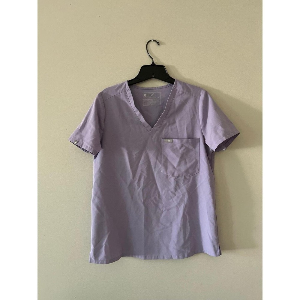 FIGS Women's Catarina Scrub Top Lilac Medium